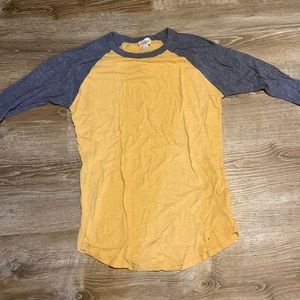 Women’s Lularoe size large yellow tee
